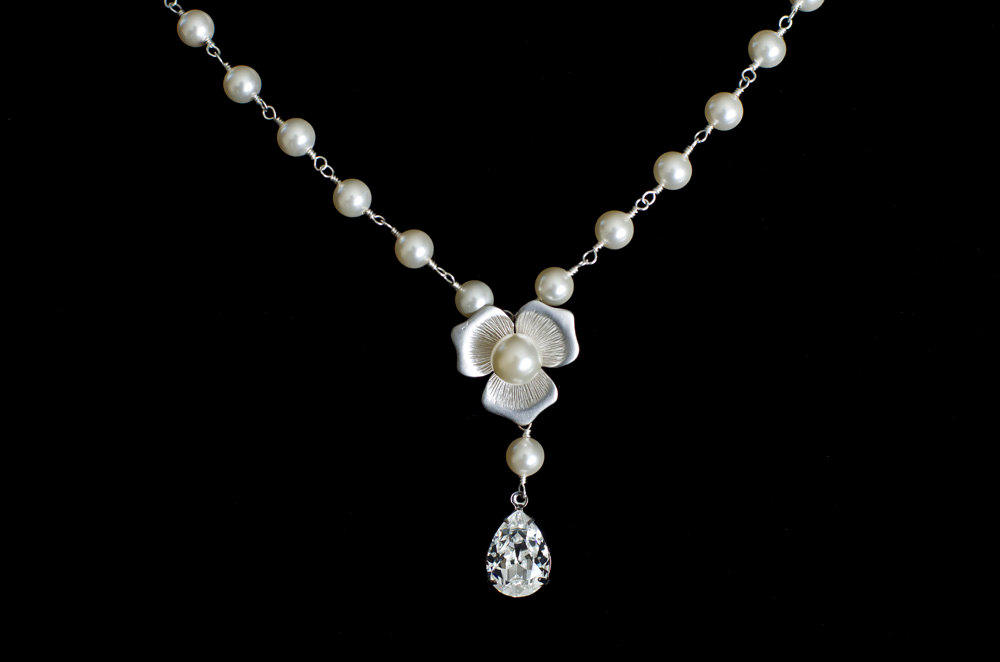 Bridal Necklace, Bridal Pearl Neklace, Swarovski Pearls And Swarovski Teardrop Rosary Style Necklace, White/ivory Swarovski Pearls Necklace