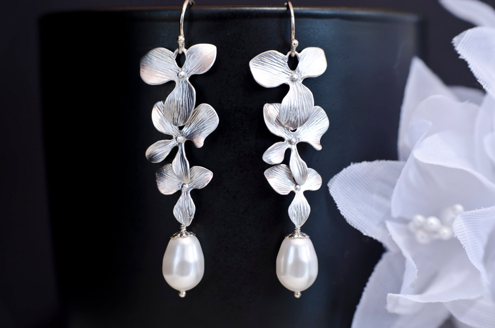 Bridal Pearl Earrings Triple Orchid And White/ivory Swarovski Pearls Earrings