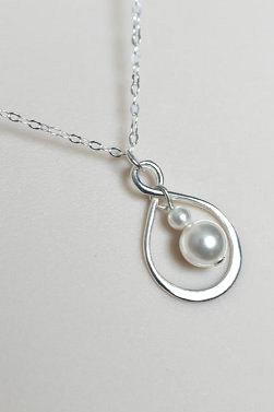 Infinity Necklace, Sterling Silver Infinity Pearl Necklace, Bridal Necklace, Mother Gift, Bridesmaids, Sister, Flower Girl Infinity Necklace